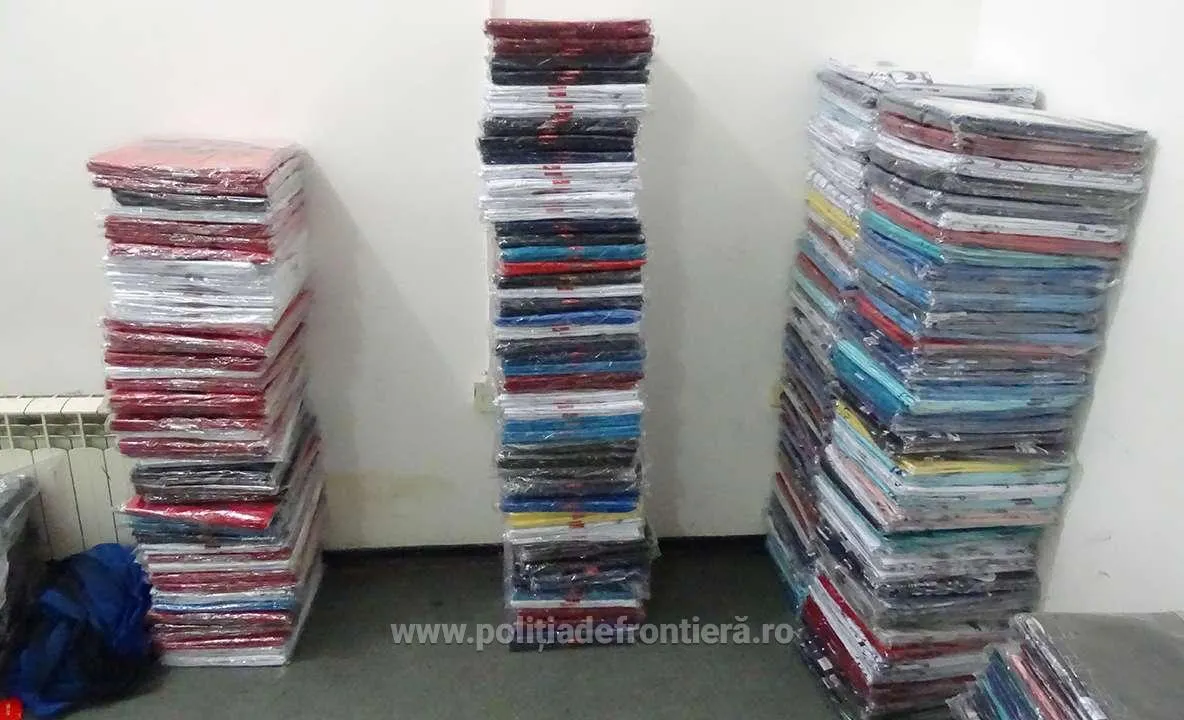 Țesături în valoare de peste un milion de lei, confiscate în Portul Constanţa Sud Agigea