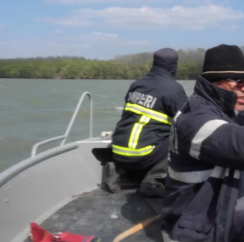 FOTO| Persoană căzută în Dunăre. Intervin echipele  ISU
