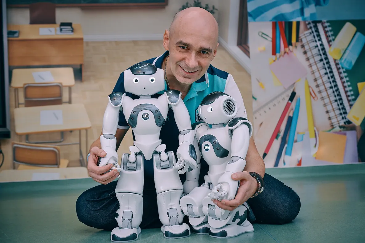 Robotul NAO - terapeut pentru copiii cu autism din Constanța