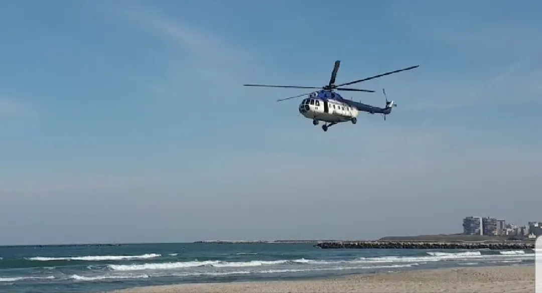 VIDEO| Amplă operațiune de căutare pe litoralul Mării Neagre. Droguri găsite pe plaje