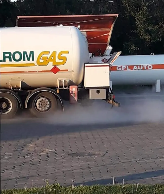 VIDEO|Panică pe bulevardul Aurel Vlaicu. Intervin pompierii