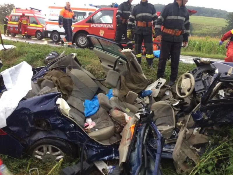 O femeie care circula pe trotinetă electrică a fost lovită mortal