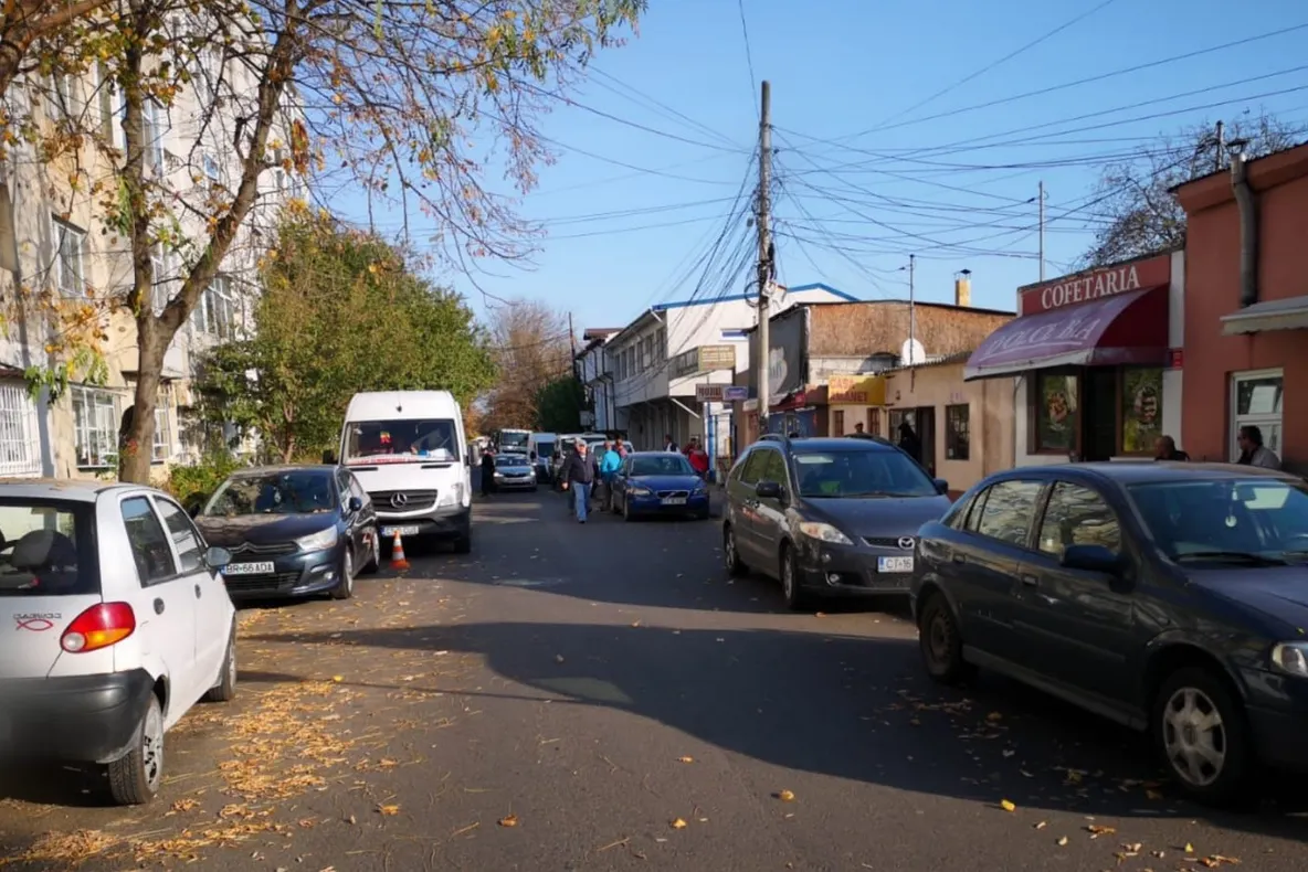 La loc comanda: Circulația pe strada Dumitru Marinescu revine cum a fost!!