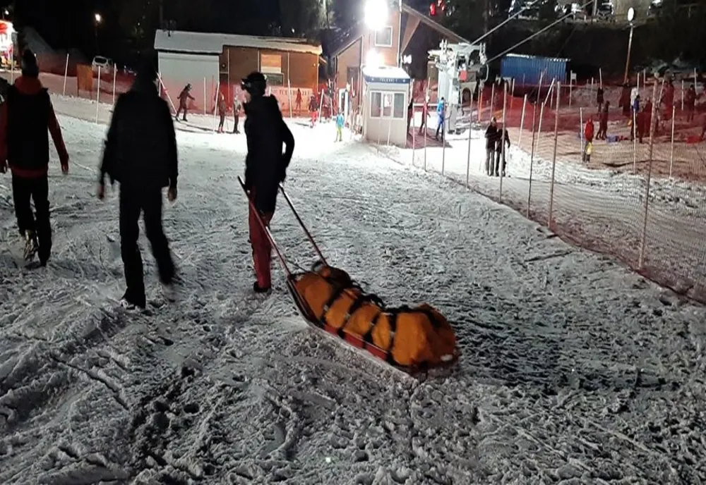 Tânără din Constanța, accidentată pe pârtia de schi din Durău(FOTO)