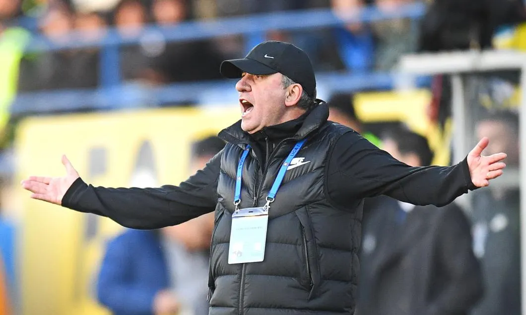 Viitorul lui Hagi este in PLAY-OUT