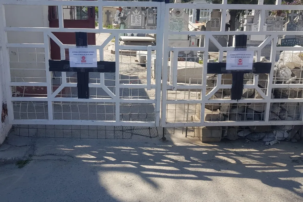 Atenție, constănțeni! Riscați amendă dacă mergeți la cimitir de Paștele Blajinilor!