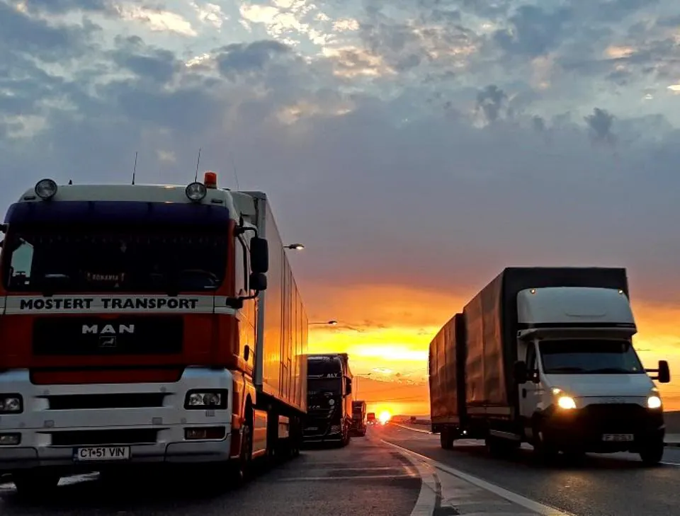 Restricții de circulație pentru vehiculele grele, în perioada Rusaliilor