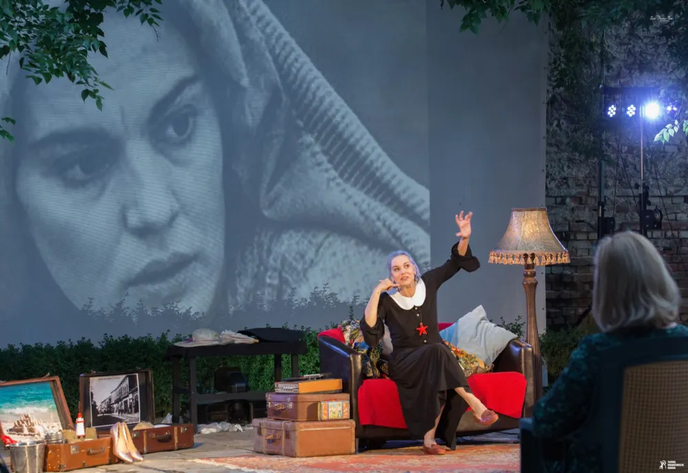  BE.SAFE, teatru, improvizație,concerte,one woman show 