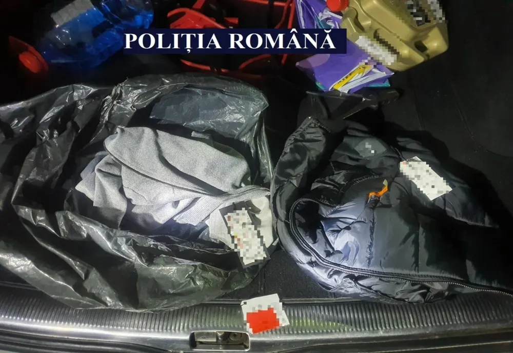 FOTO |Percheziții la hoții din magazine. Trei bărbați reținuți