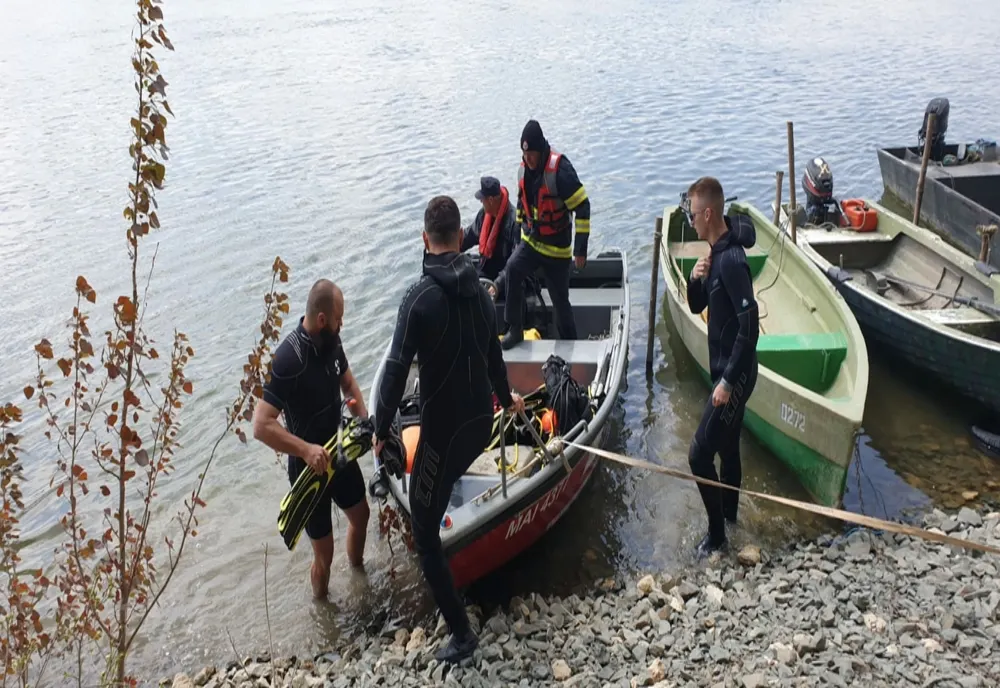 Au fost reluate căutările bărbatului dispărut în Dunăre