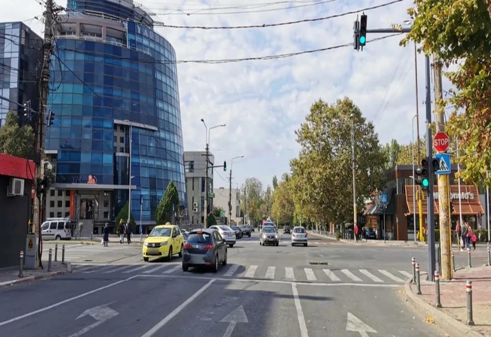 Atenție, șoferi! Trafic rutier resistematizat în intersecția de la Delfinariu