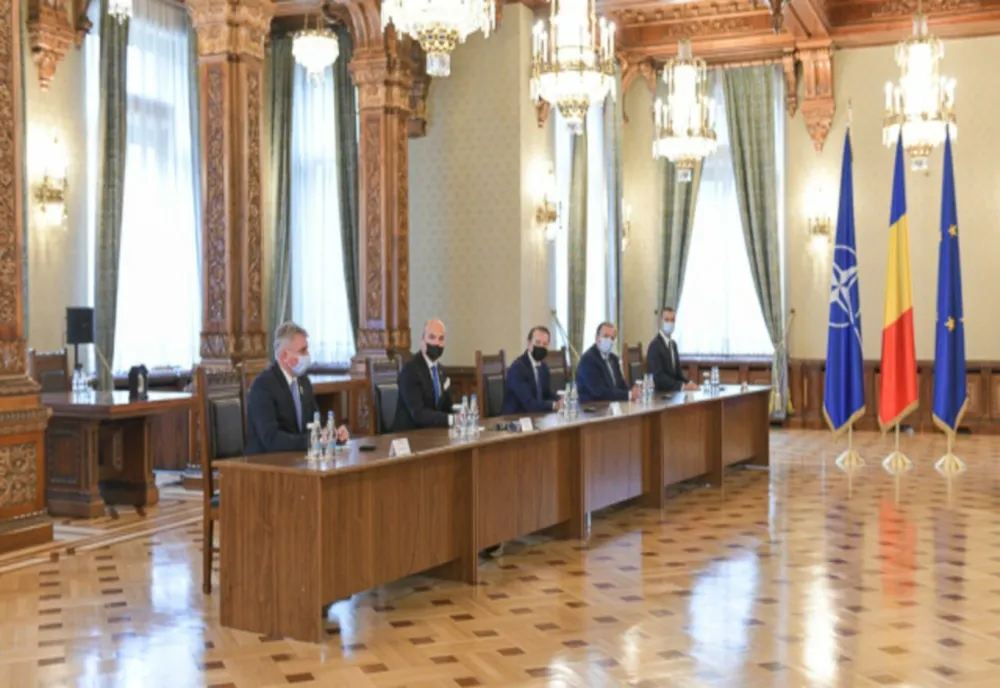 Zi CRUCIALĂ pe scena politică: Klaus Iohannis desemnează PREMIERUL, deși partidele nu au stabilit un nume