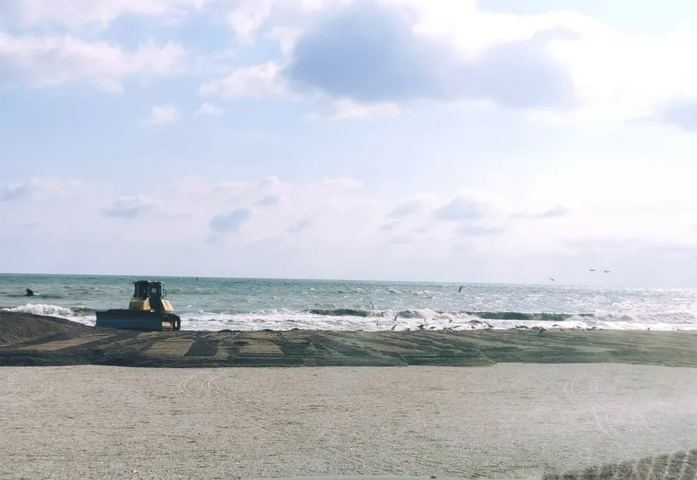 Plajele au fost predate către operatori economici