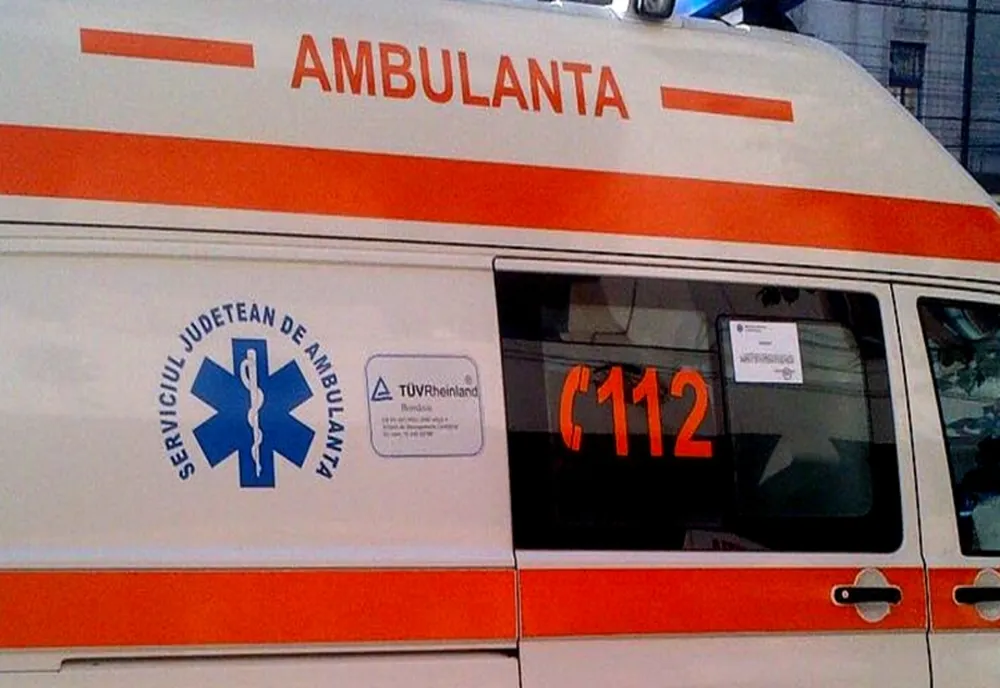  O persoană rănită și trei mașini implicate într-un accident la 2 Mai