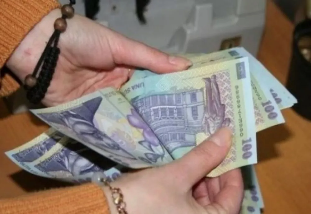 Un curier a înscenat un jaf ca să păstreze încasările de 80.000 de lei