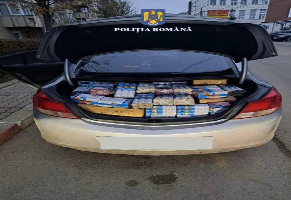FOTO Prins în flagrant în timp ce vindea articole pirotehnice
