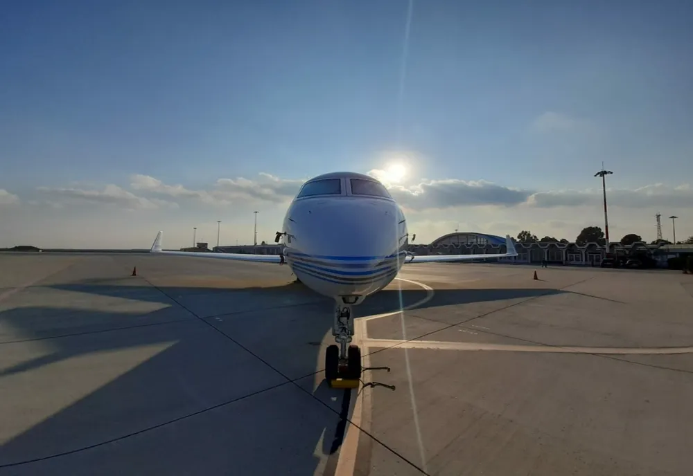 Rute noi spre și dinspre Constanța din vară. Cât te costă să vii cu avionul la mare  