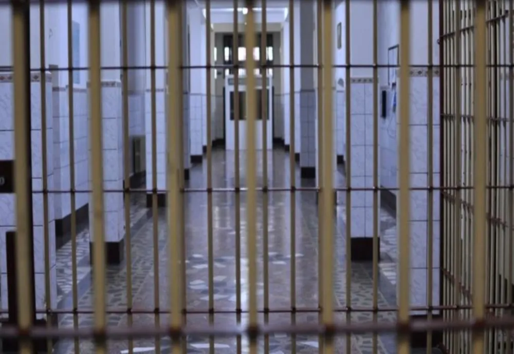 Încarcerat la Poarta Albă pentru înșelăciune. Va sta 2 ani după gratii