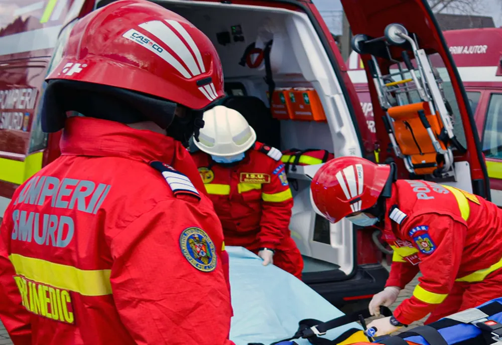 Mașină intrată în stâlp în Mamaia. Un bărbat la spital