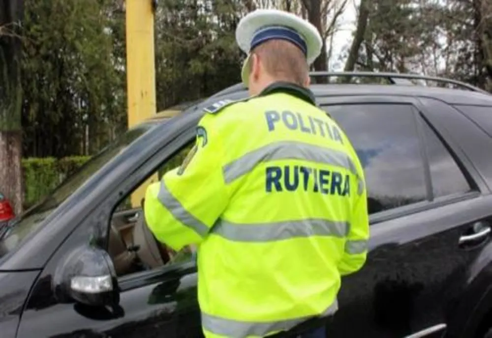 Amețit la volan din cauza consumului de cocaină, trezit de polițiști