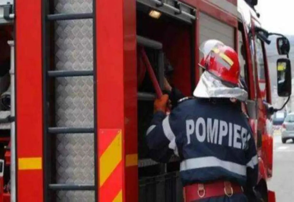 INCENDIU ÎNTR-UN BLOC DIN NĂVODARI