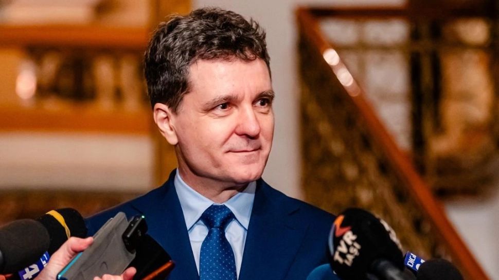 Nicușor Dan: „Adoptarea euro, un pas esențial pentru competitivitatea României”