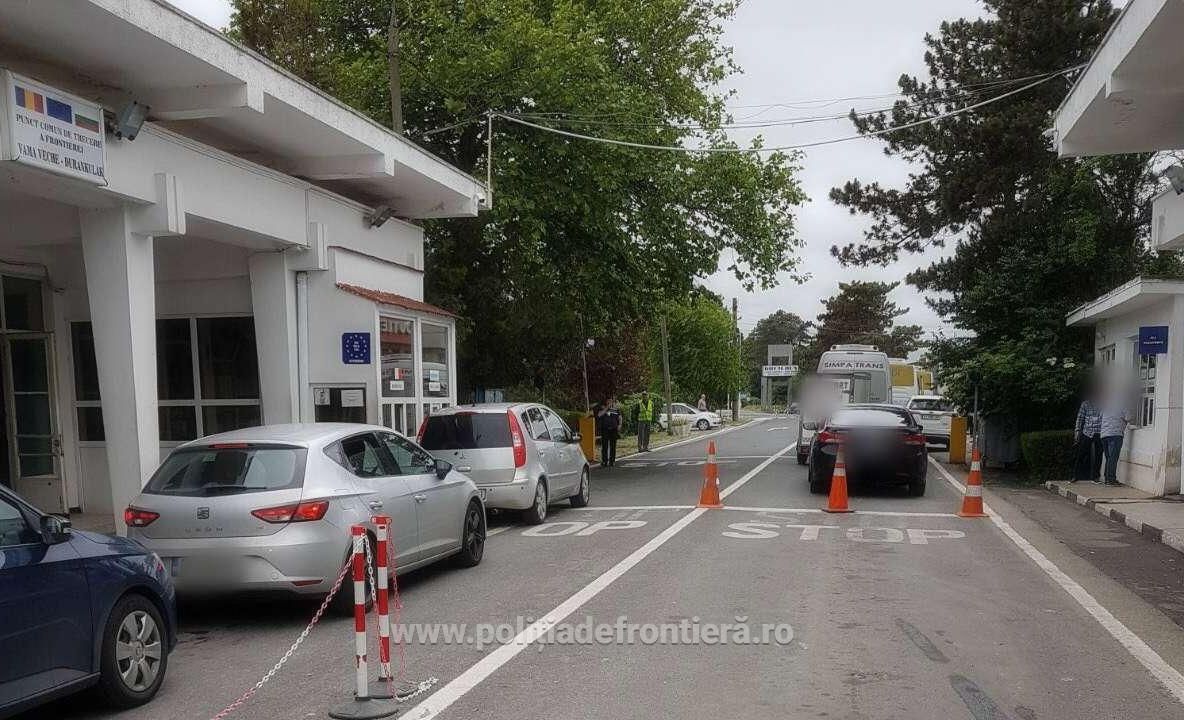 Traficul prin punctele de frontieră s-a intensificat pe perioada sezonului estival