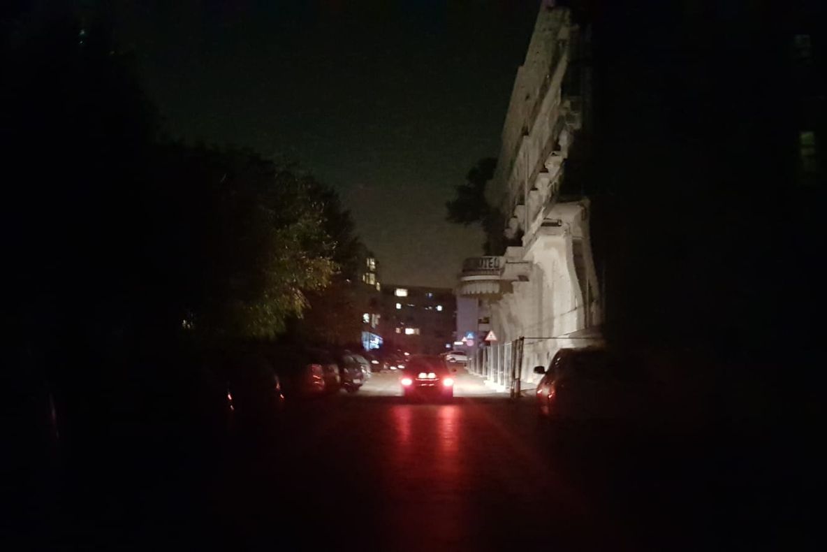 Iluminat cu intensitate sporită în dreptul trecerilor pentru pietoni din Constanța