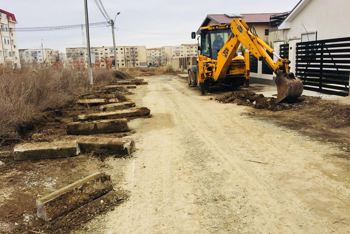 Lucrări de reabilitare și asfaltare pe mai multe străzi din Mangalia