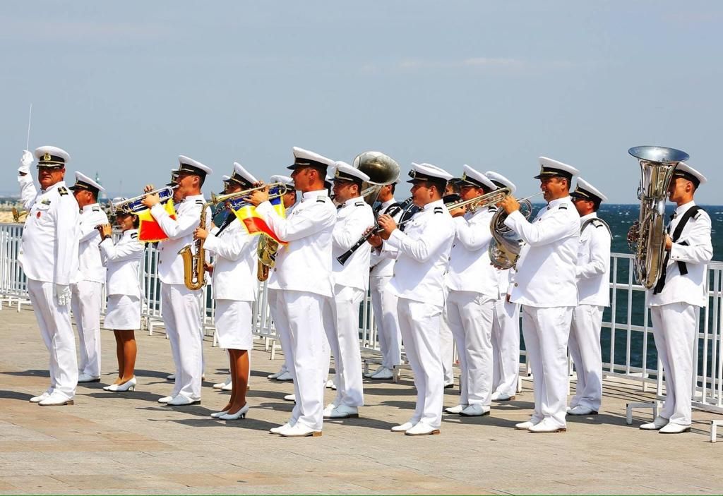 Fanfara Forțelor Navale Române promovează Constanța la Târgul de Turism al României