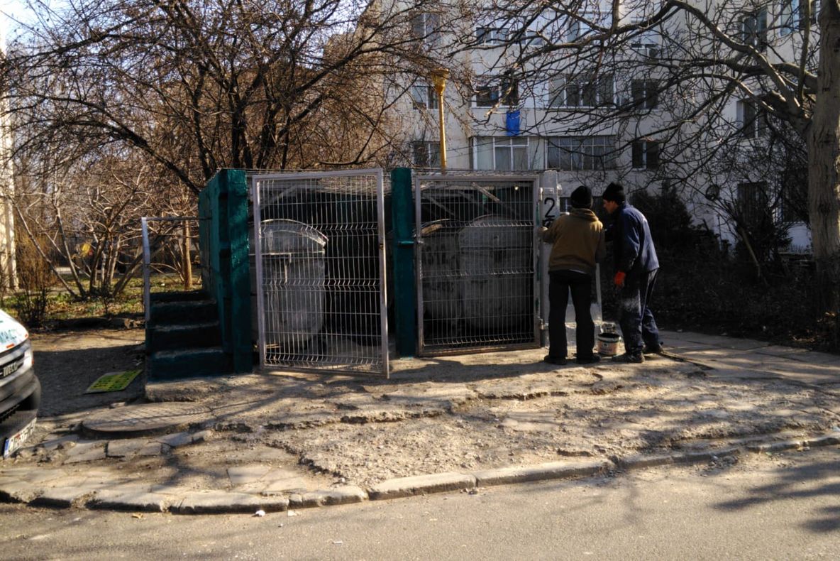 Colectarea deșeurilor în Constanța se face pe secțiuni: reciclabile și menajere