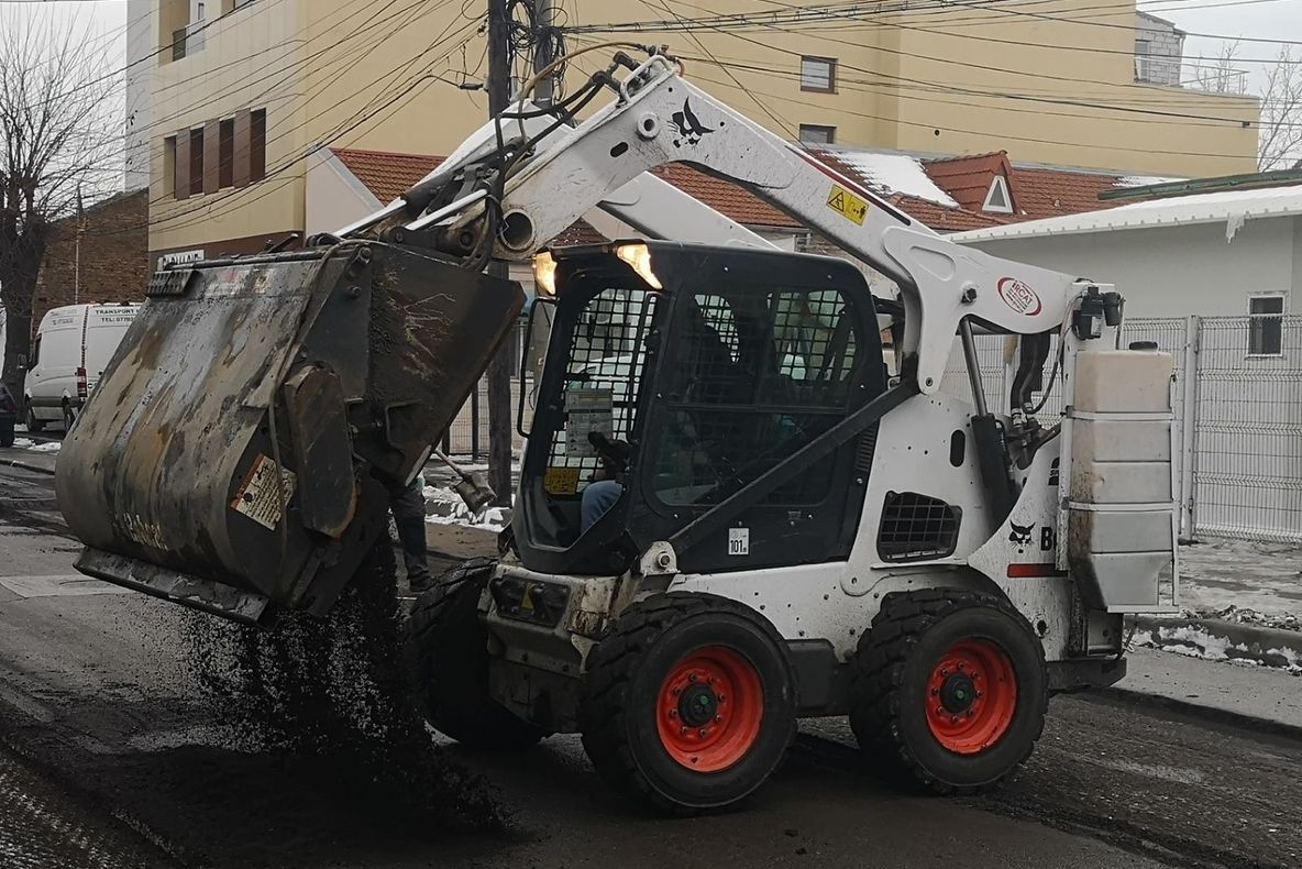 Se reabilitează strada Ștefăniță Vodă – a început frezarea carosabilului