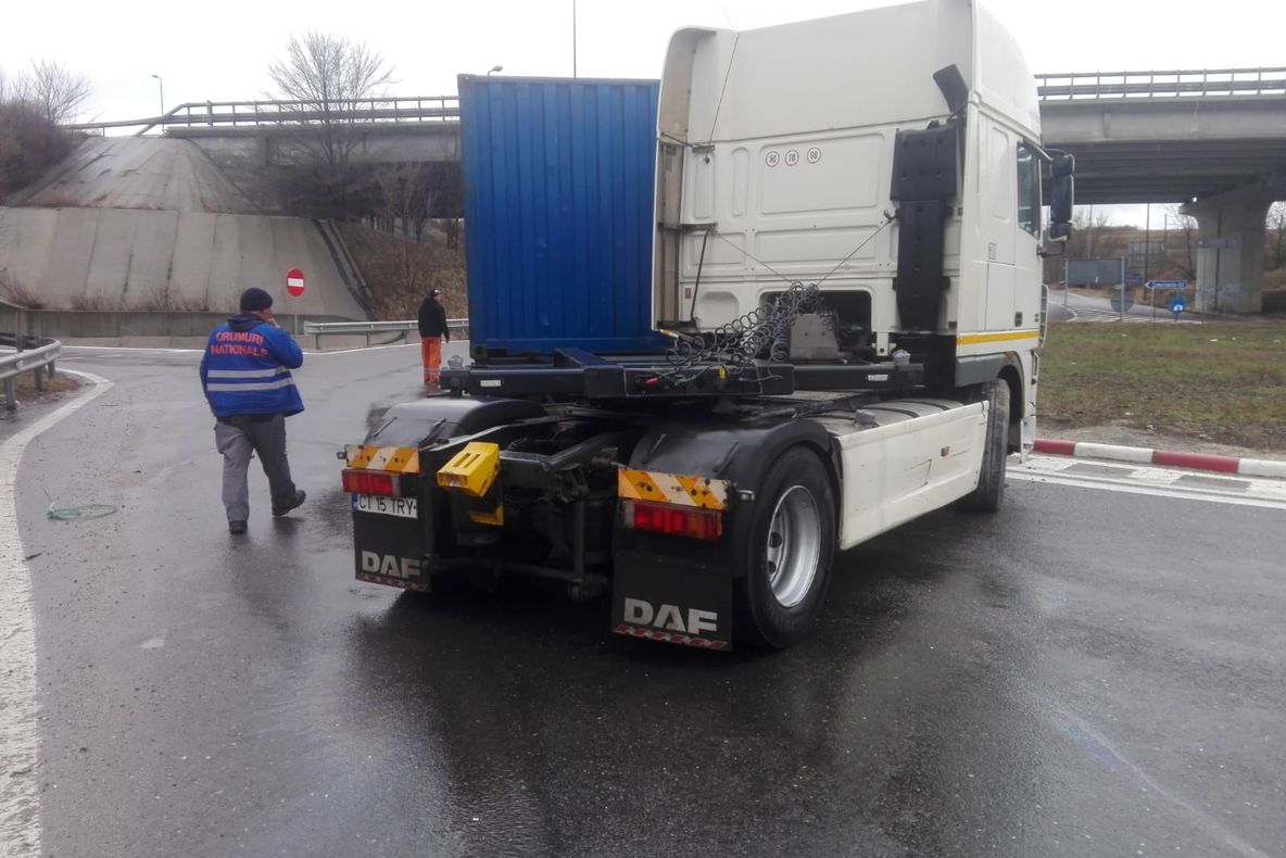 Circulație blocată pe drumurile din județul Constanța