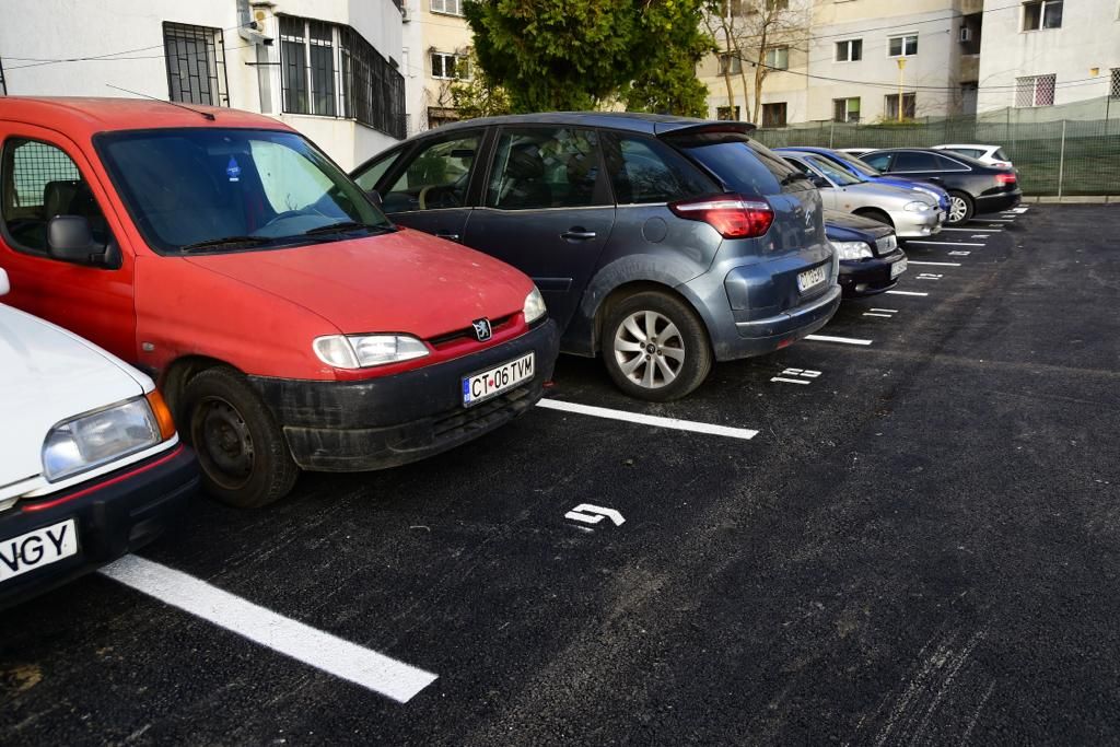 Au fost finalizate lucrările de reabilitare și modernizare a străzii Păun Pincio