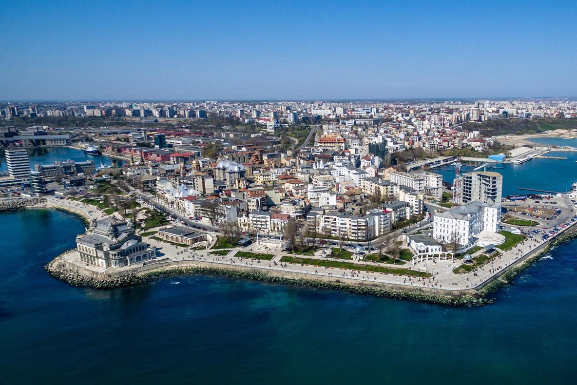 Constanța, oraș de Bun Simţ Turistic."Dincolo de disputele politice, prima axă de dezvoltare, Brașov - București - Constanța”