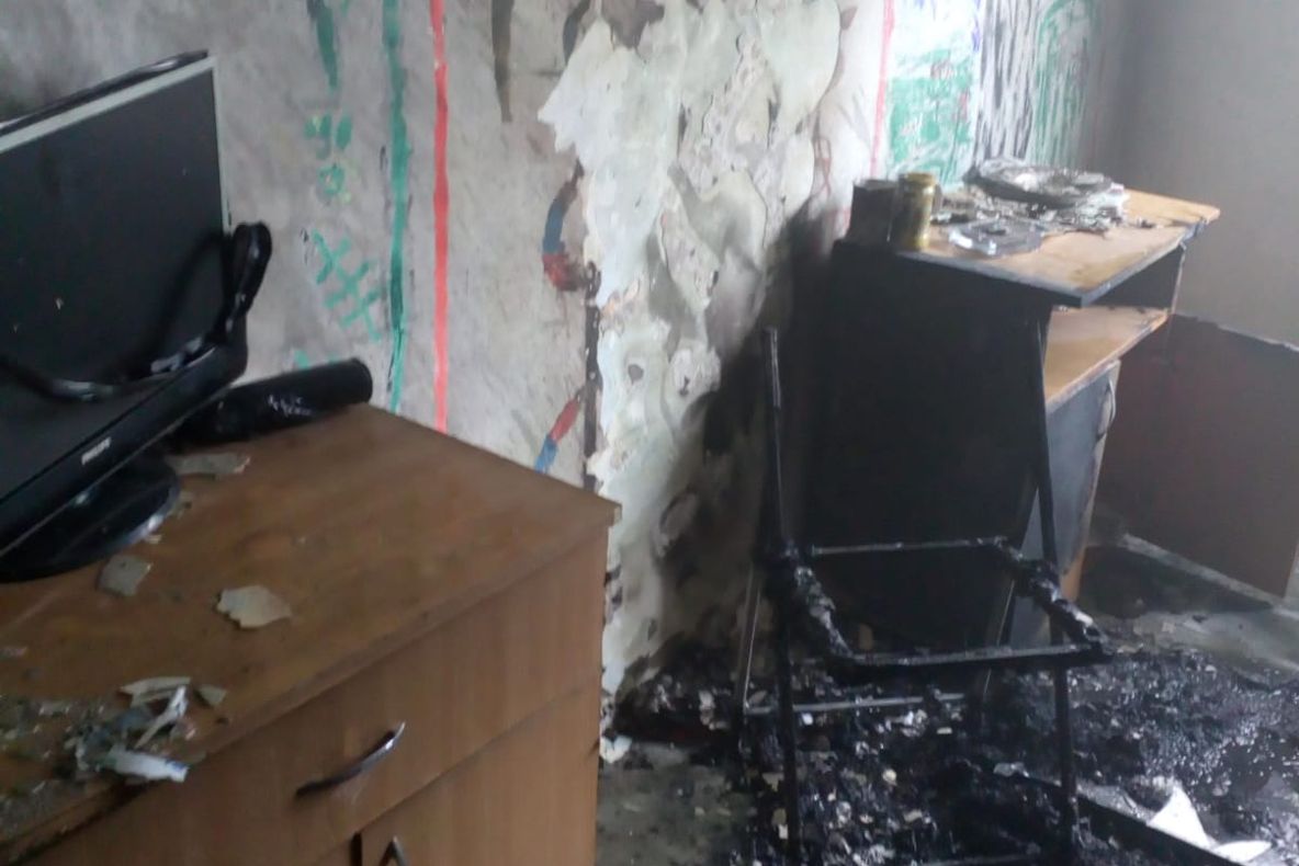 FOTO| Incendiu într-o garsonieră din Năvodari