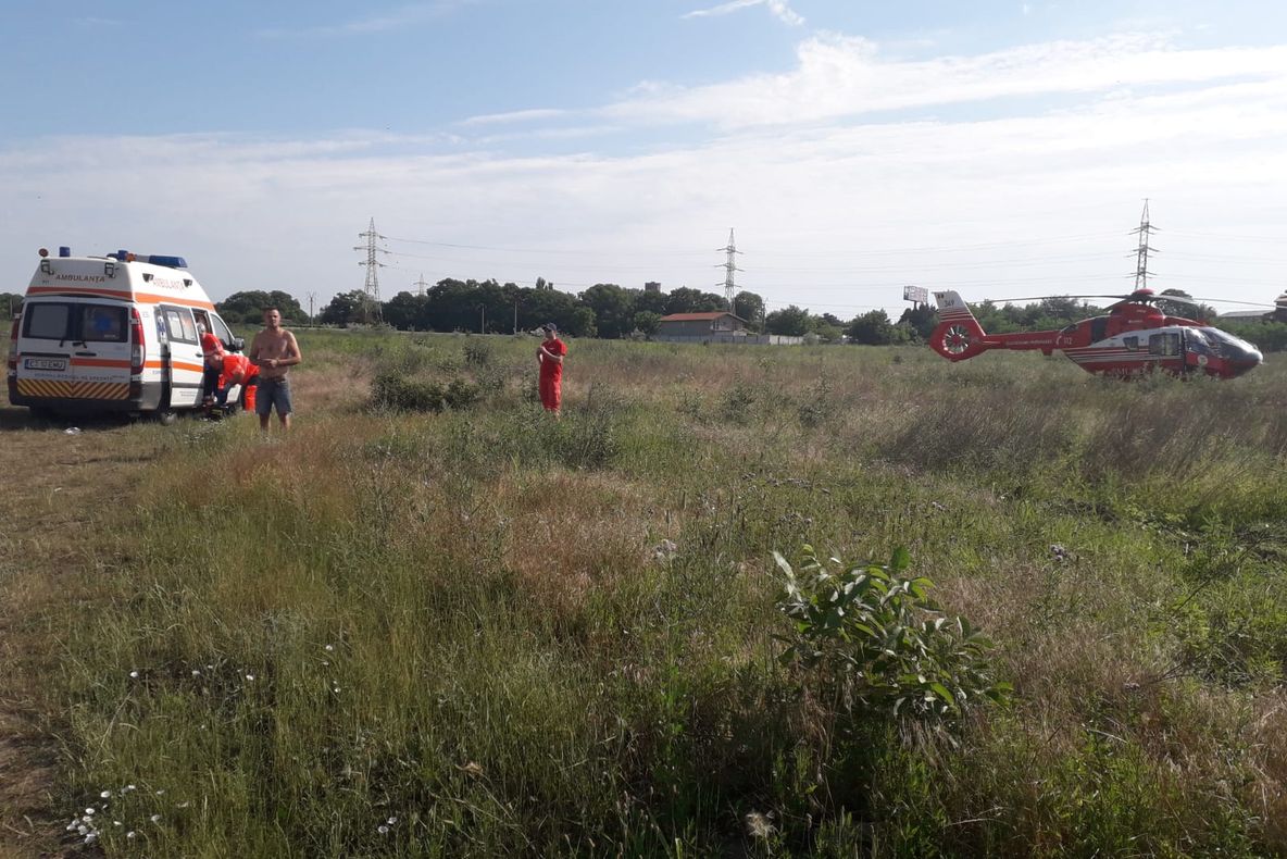 FOTO VIDEO| Accident grav la Eforie Nord. Intervine elicopterul SMURD