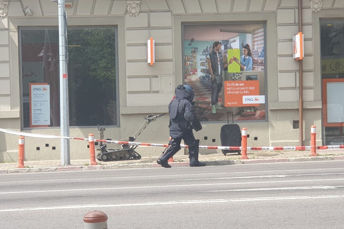 FOTO VIDEO| Panică în centrul Constanței. Geniștii în acțiune