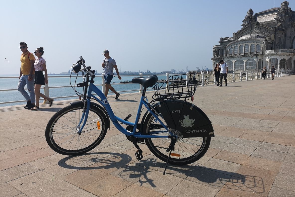 Bicicletele gratuite puse la dispoziția constănțenilor, folosite de sute de oameni