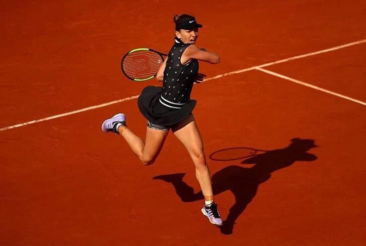 Simona Halep învinsă de Amanda Anisimova în sferturi la Roland Garros