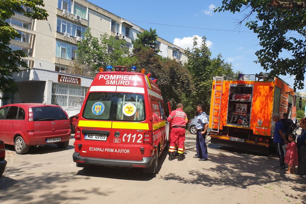 20 de persoane evacuate în urma unui incendiu pe bulevardul Alexandru Lăpușneanu (VIDEO)
