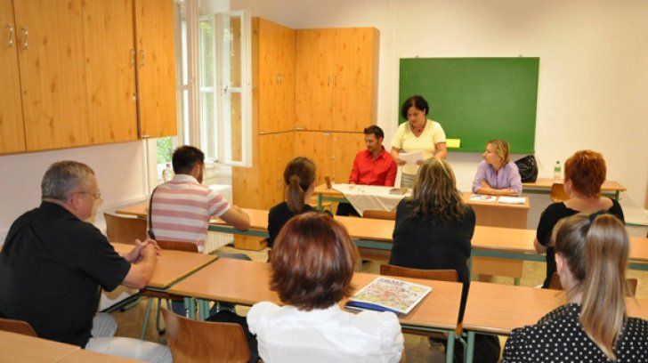 201 candidați s-au înscris la examenul național de definitivare în învățământ