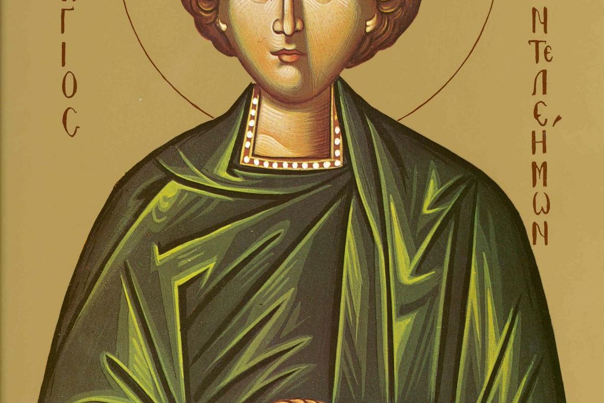 Procesiune religioasă pe străzile Constanței cu moaștele Sfântului Pantelimon