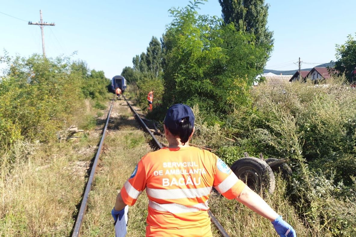 FOTO VIDEO| Alertă la Constanța, locomotivă deraiată