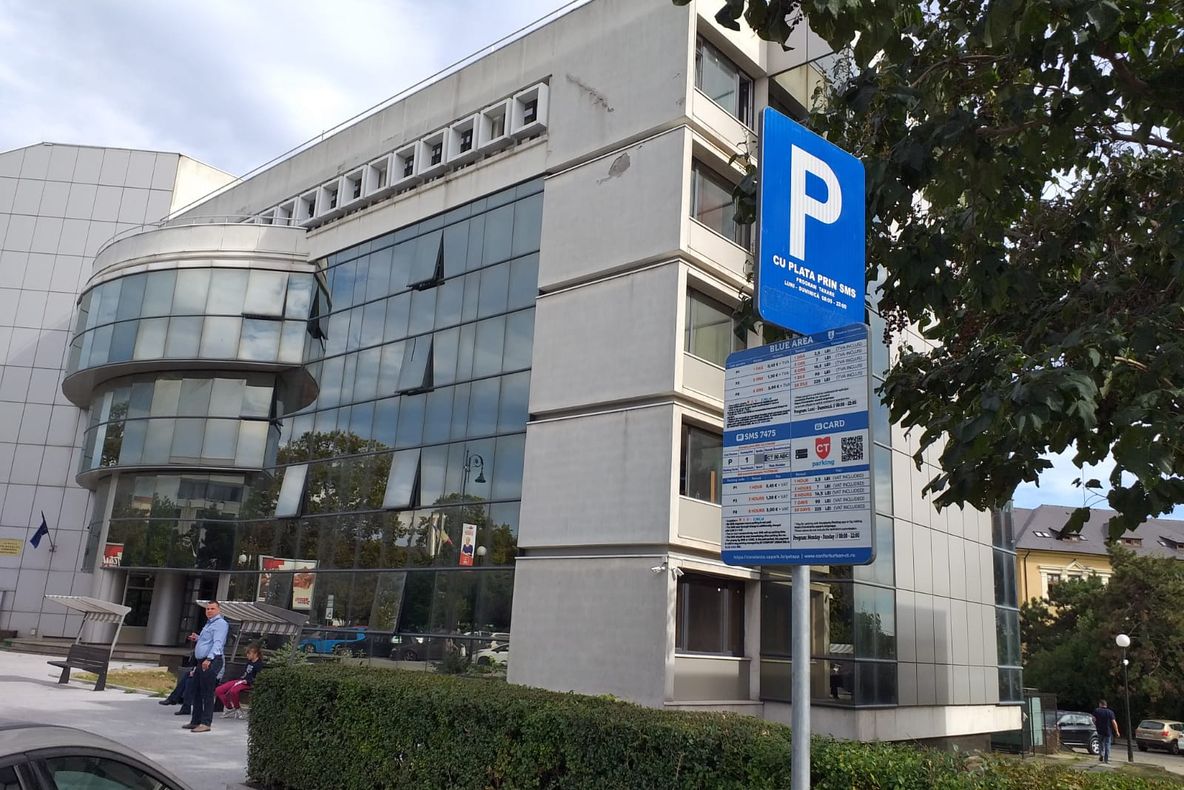 Mașinile pot fi lăsate gratuit, în anumite intervale orare, în parcările din Constanța