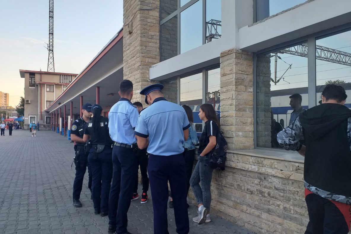 Polițiștii constănțeni în alertă: adolescentă de 13 ani dispărută în Crucea