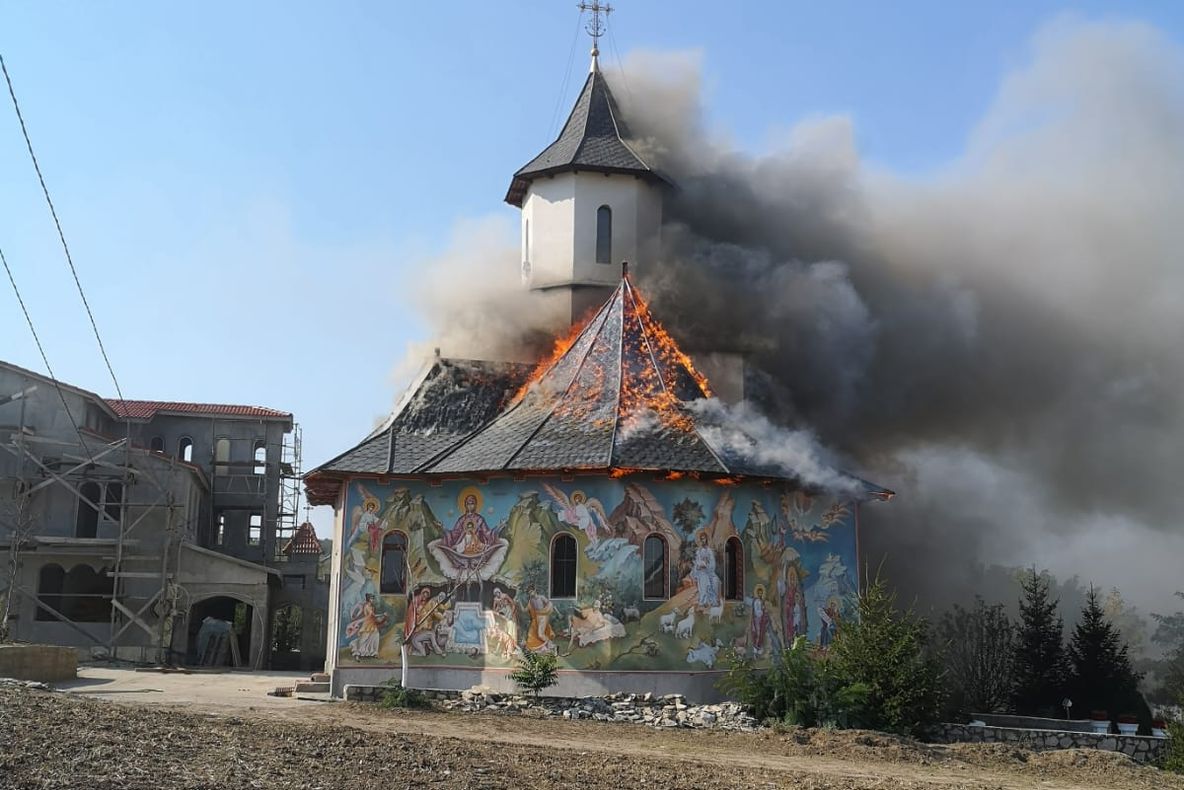 Reprezentanții mănăstirii de la Urluia, amendați de ISU „Dobrogea”