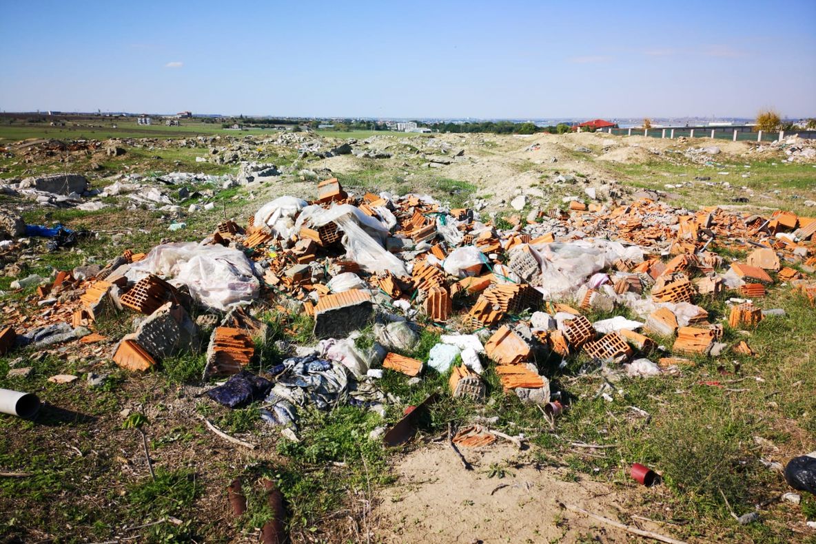 Materialele provenite din construcții și desființări trebuie depuse în zona Poarta 9