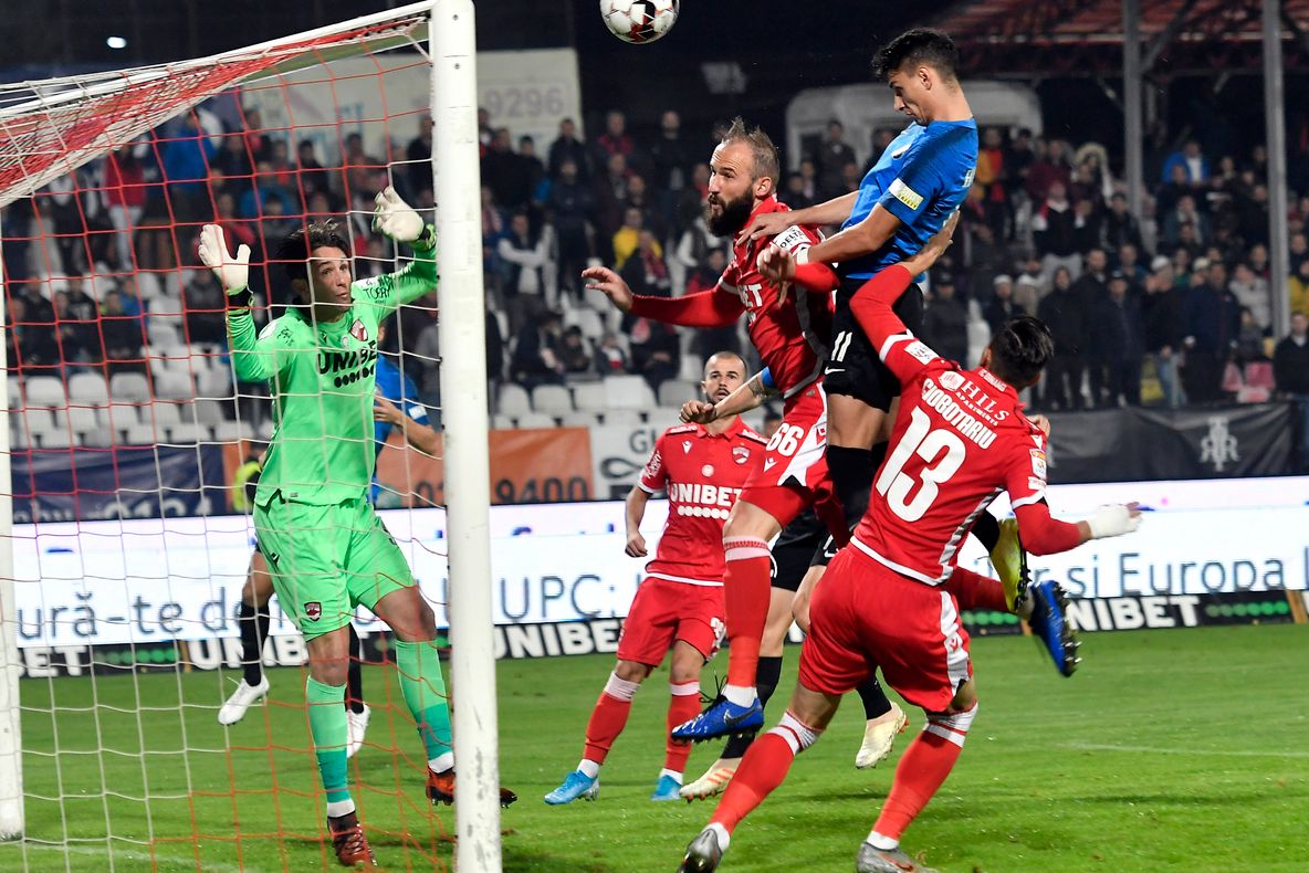 Hagi:"Din păcate am făcut greșeli mari, cadouri." Dinamo - Viitorul 3-2