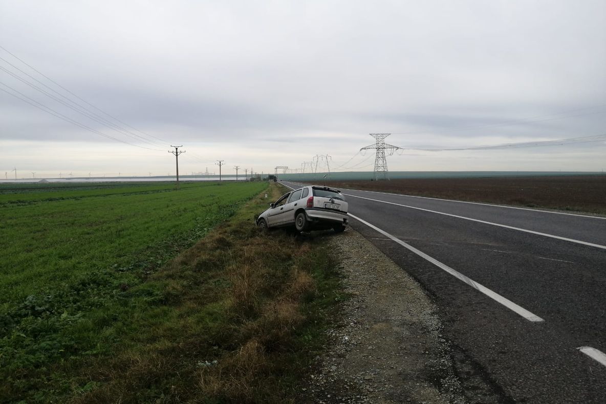 Accident grav pe șoselele din Constanța. O persoană în comă